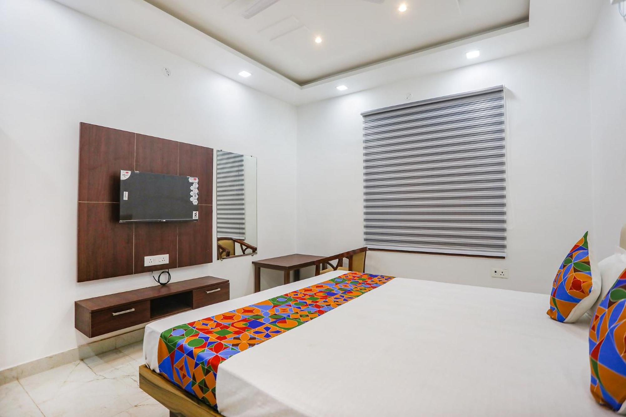 Fabhotel Jp Hotel Varanasi