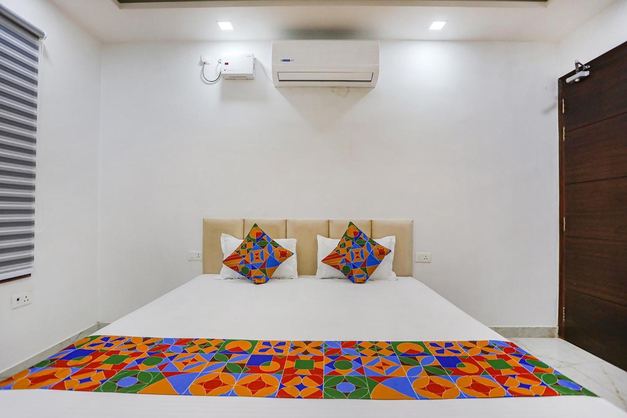 Hotel Fabhotel Jp Varanasi